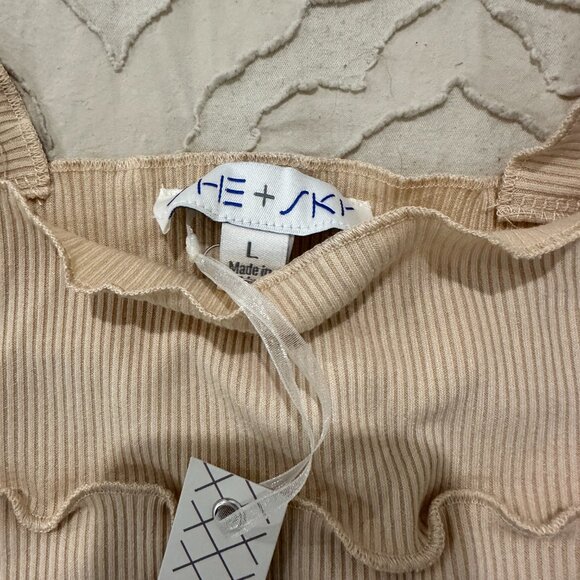 She + sky. Top size  Large - Picture 3 of 4